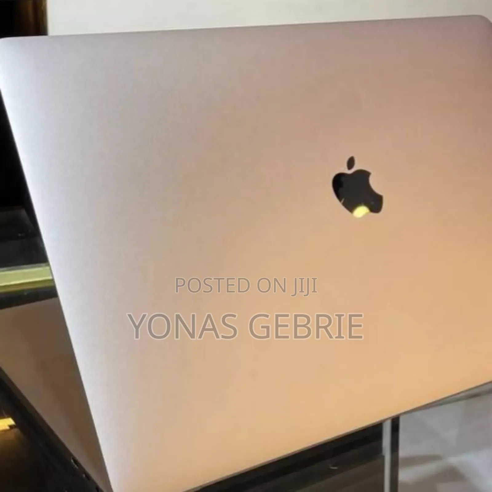 New Laptop Apple MacBook Pro 2019 32GB Intel Core i9 SSD 512GB