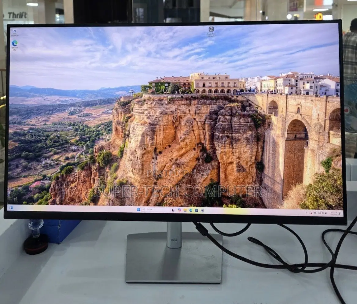 32 Inch Dell Resolution Monitor in Bulk With Discount