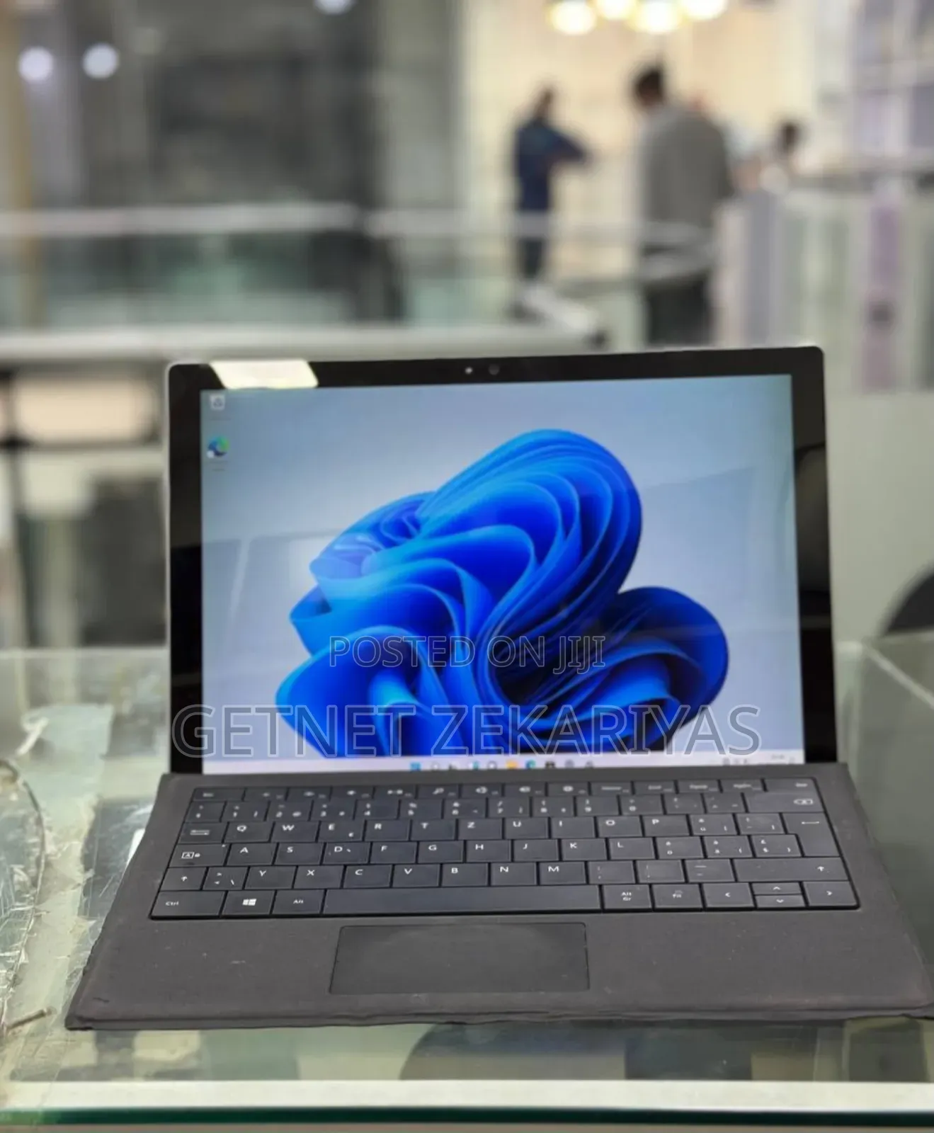 New Laptop Microsoft Surface Pro 16GB Intel Core I7 SSD 256GB