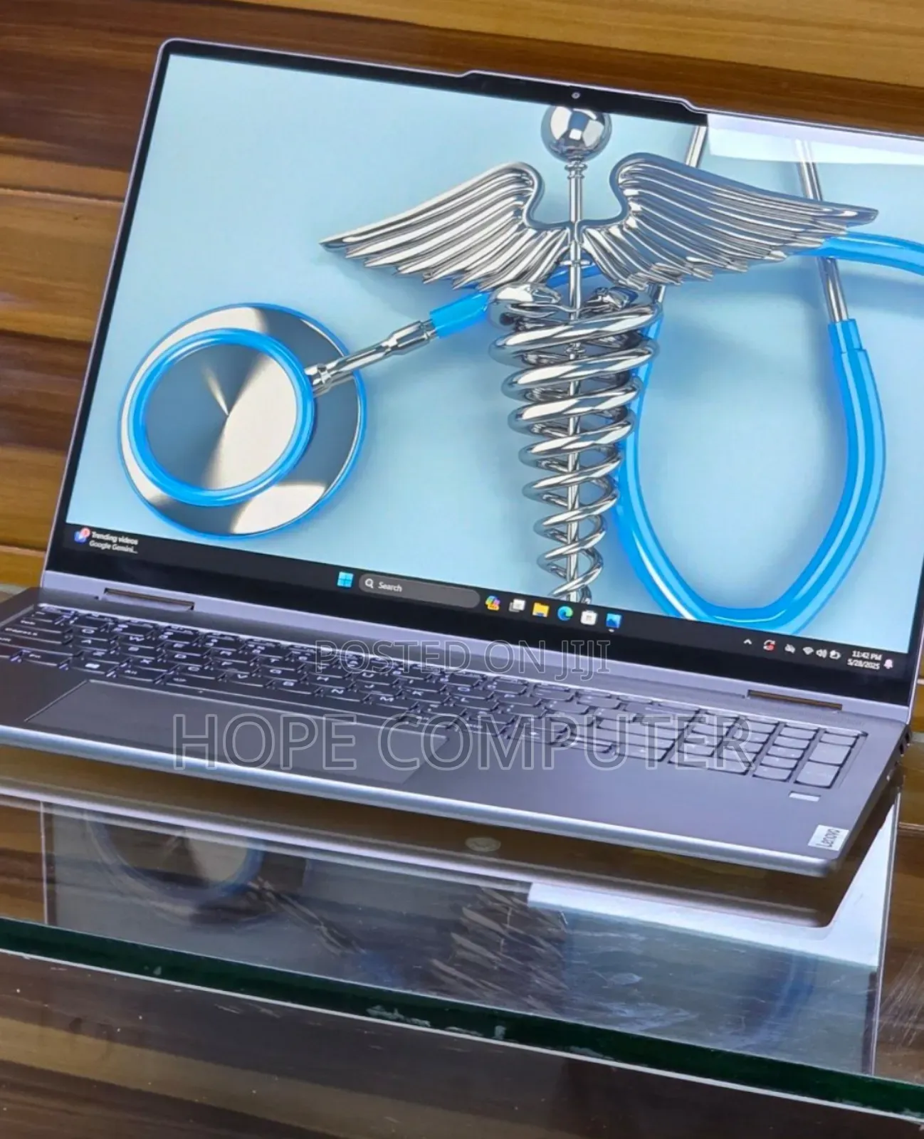 New Laptop Lenovo Yoga 7i 16GB Intel Core I7 SSD 512GB