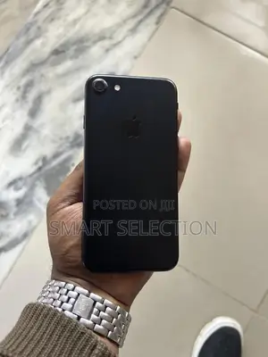 Apple iPhone 7 32 GB Black