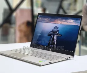 New Laptop HP Pavilion 15 16GB Intel Core I7 SSD 512GB