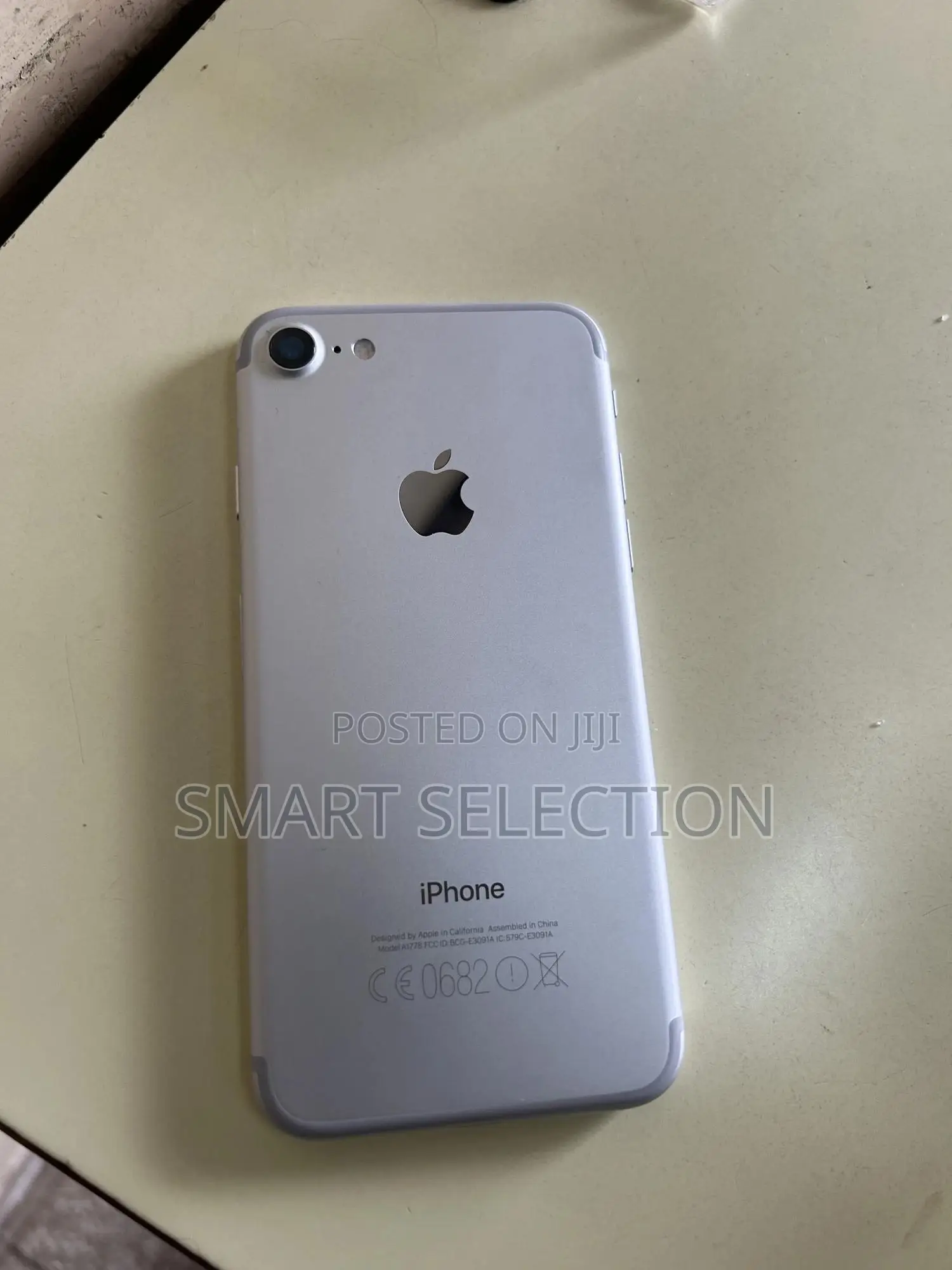 Apple iPhone 7 32 GB White