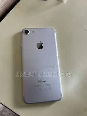 Apple iPhone 7 32 GB White