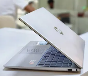 New Laptop HP Stream Notebook 8GB AMD Ryzen 5 SSD 512GB