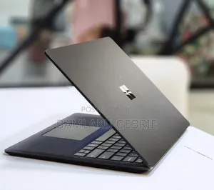 New Laptop Microsoft Surface 16GB Intel Core I7 SSD 512GB