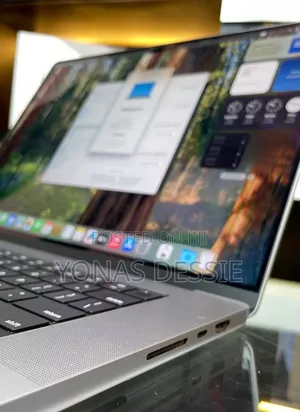 New Laptop Apple MacBook Pro 2020 M1 32GB SSD 1T
