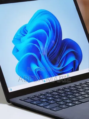 New Laptop Microsoft Surface 16GB Intel Core i7 SSD 512GB