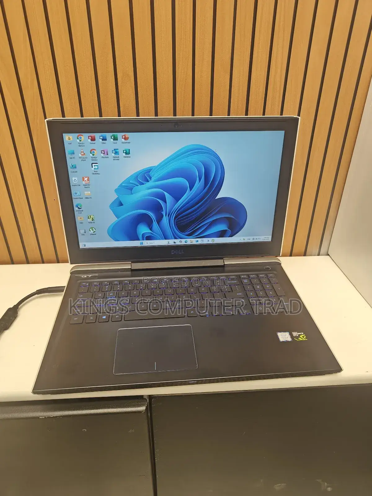 New Laptop Dell G7 15 7590 8GB Intel Core i7 HDD+SSD 1T