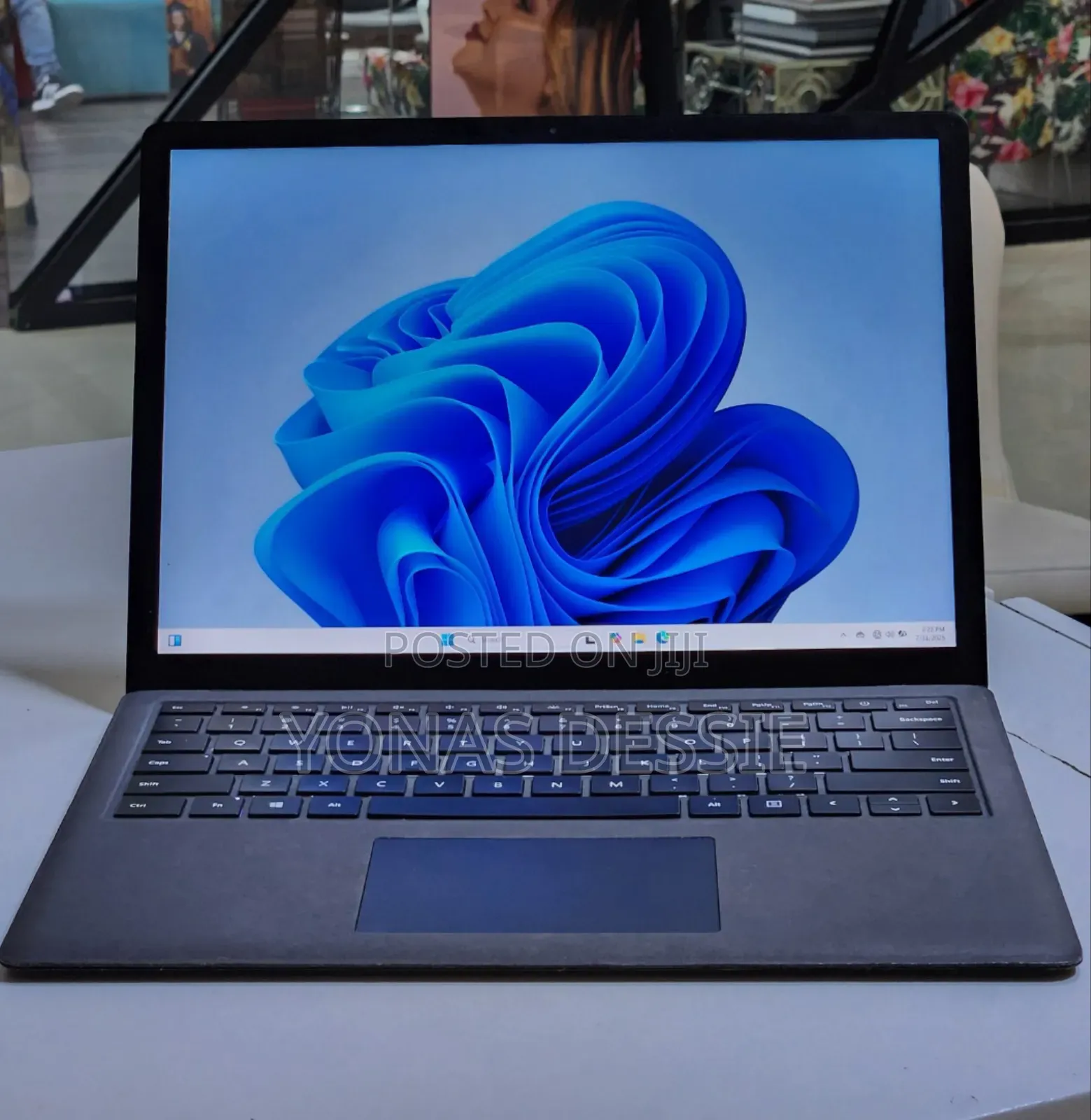 New Laptop Microsoft Surface 16GB Intel Core i7 SSD 512GB