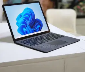 New Laptop Microsoft Surface 16GB Intel Core I7 SSD 512GB