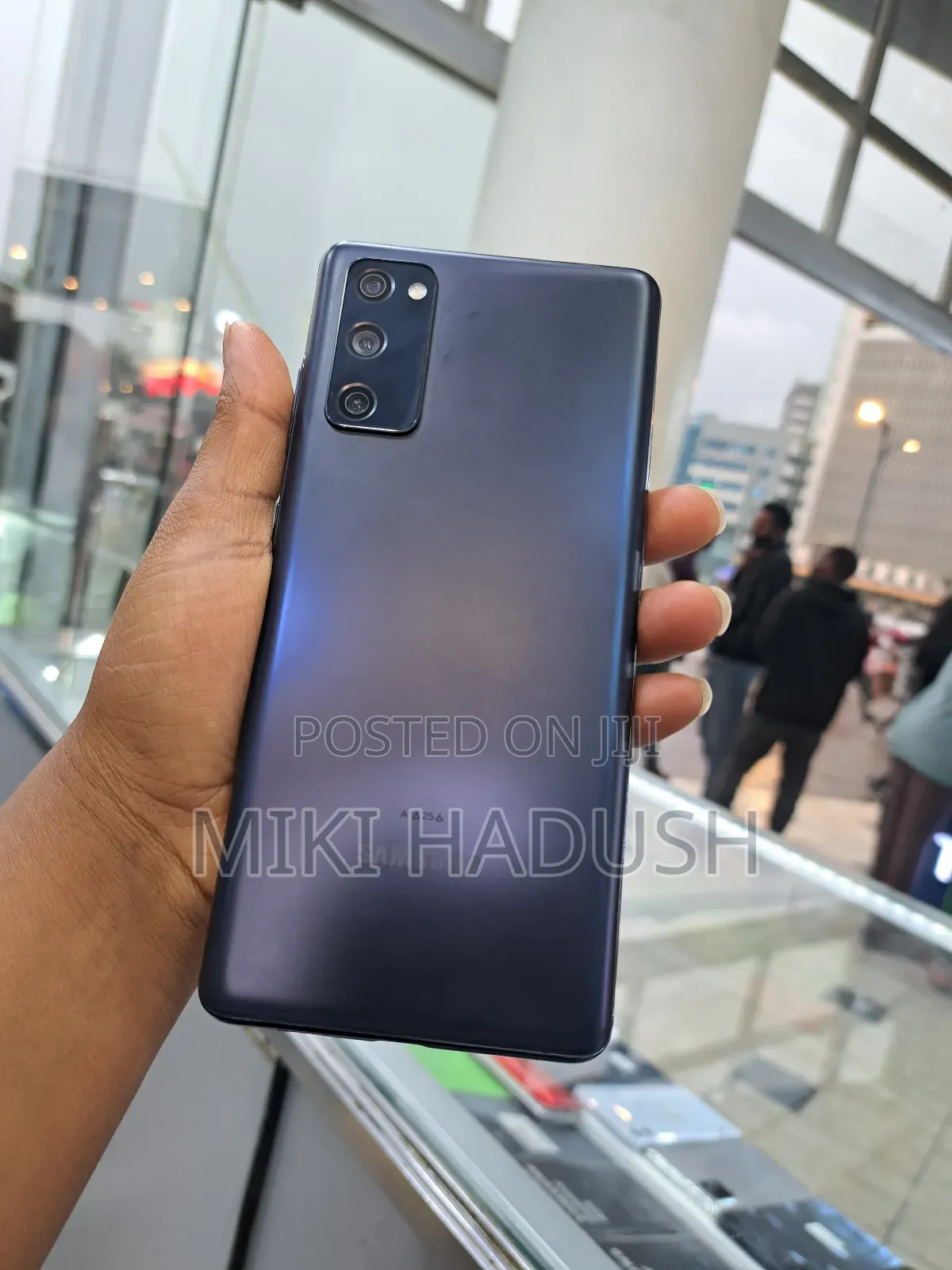 New Samsung Galaxy S20 128 GB Black