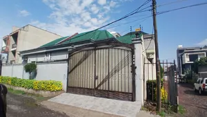 Furnished 5bdrm Villa in አዲስ አበባ, Nifas Silk-Lafto for sale