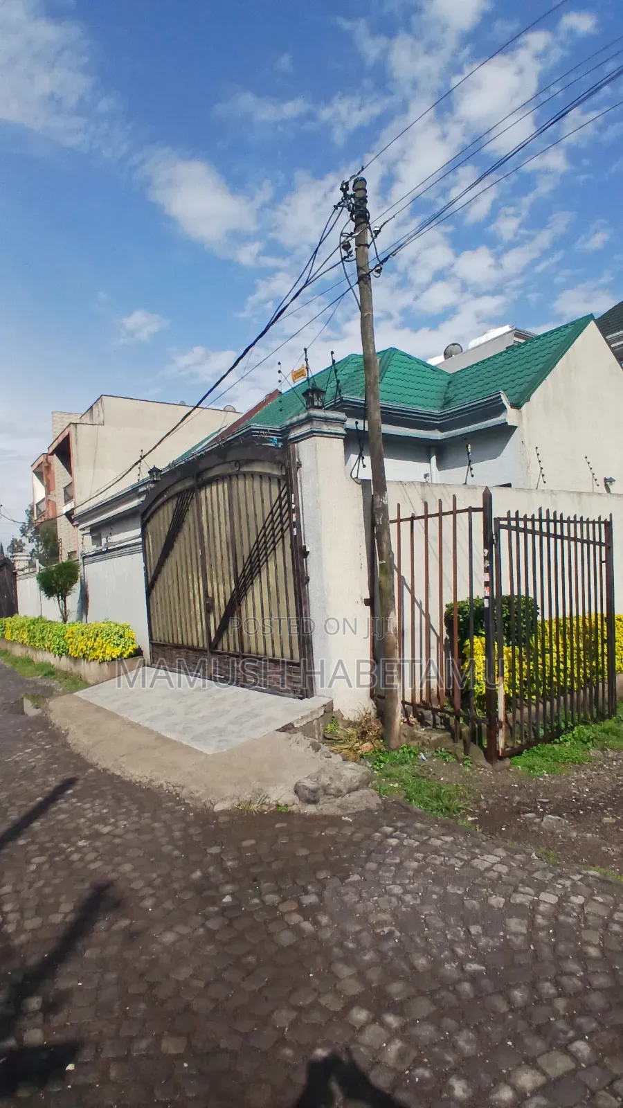 Furnished 5bdrm Villa in አዲስ አበባ, Nifas Silk-Lafto for sale