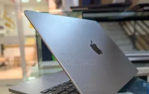 New Laptop Apple MacBook Pro 2021 M1 16GB SSD 512GB