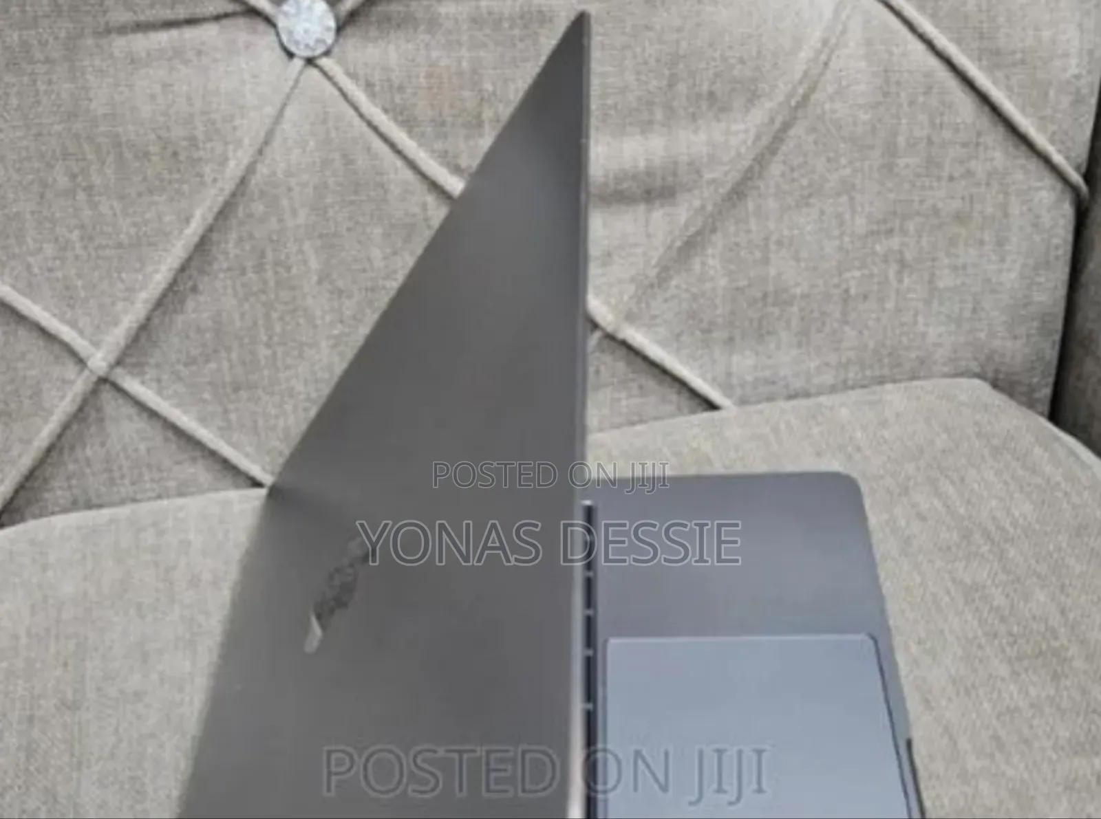 New Laptop Apple MacBook Pro 2017 16GB Intel Core i5 SSD 256GB