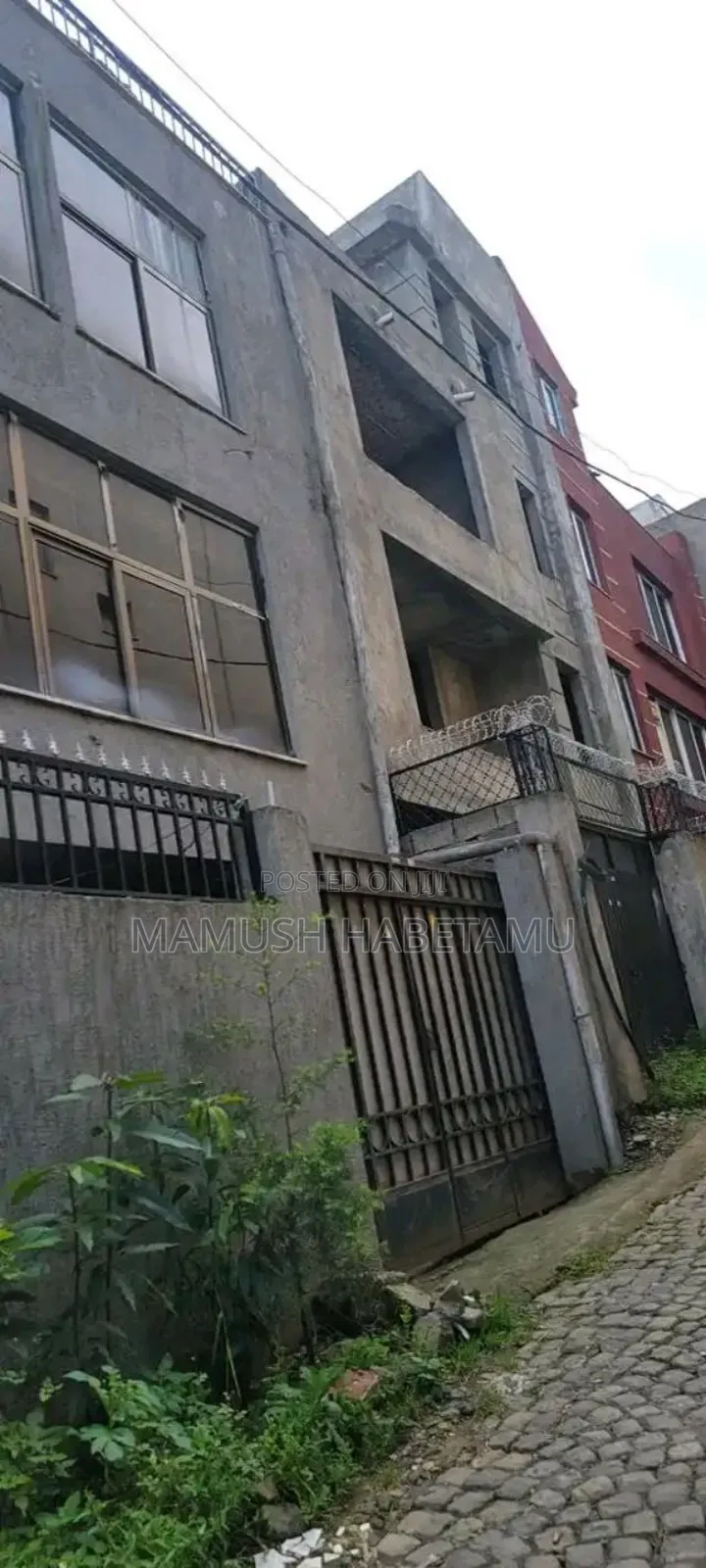 6bdrm House in አዲስ አበባ, Nifas Silk-Lafto for sale