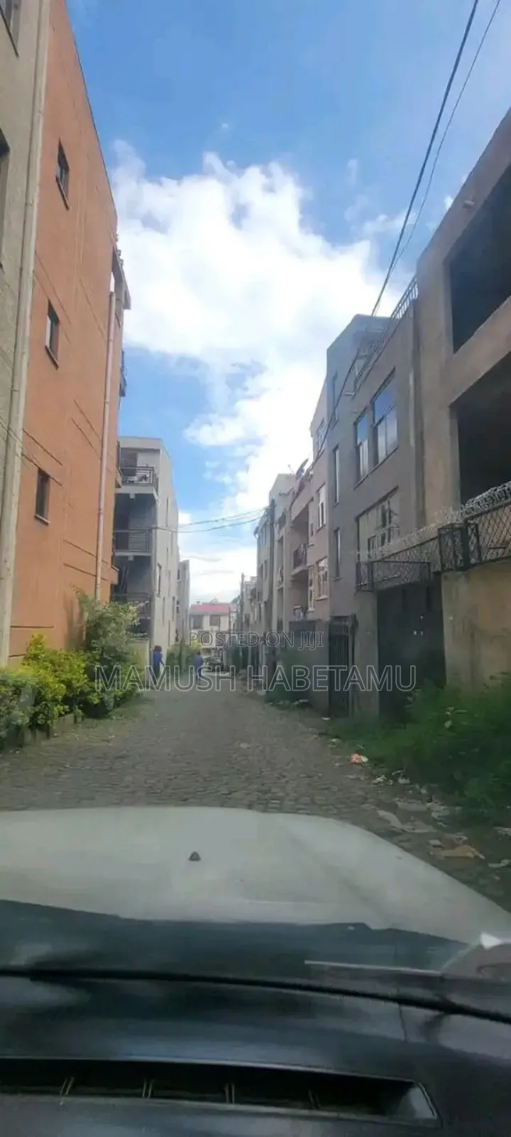 6bdrm House in አዲስ አበባ, Nifas Silk-Lafto for sale