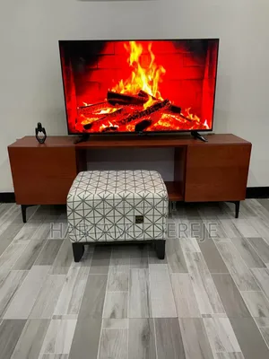 Elegant Kursi Chair With Floral Design