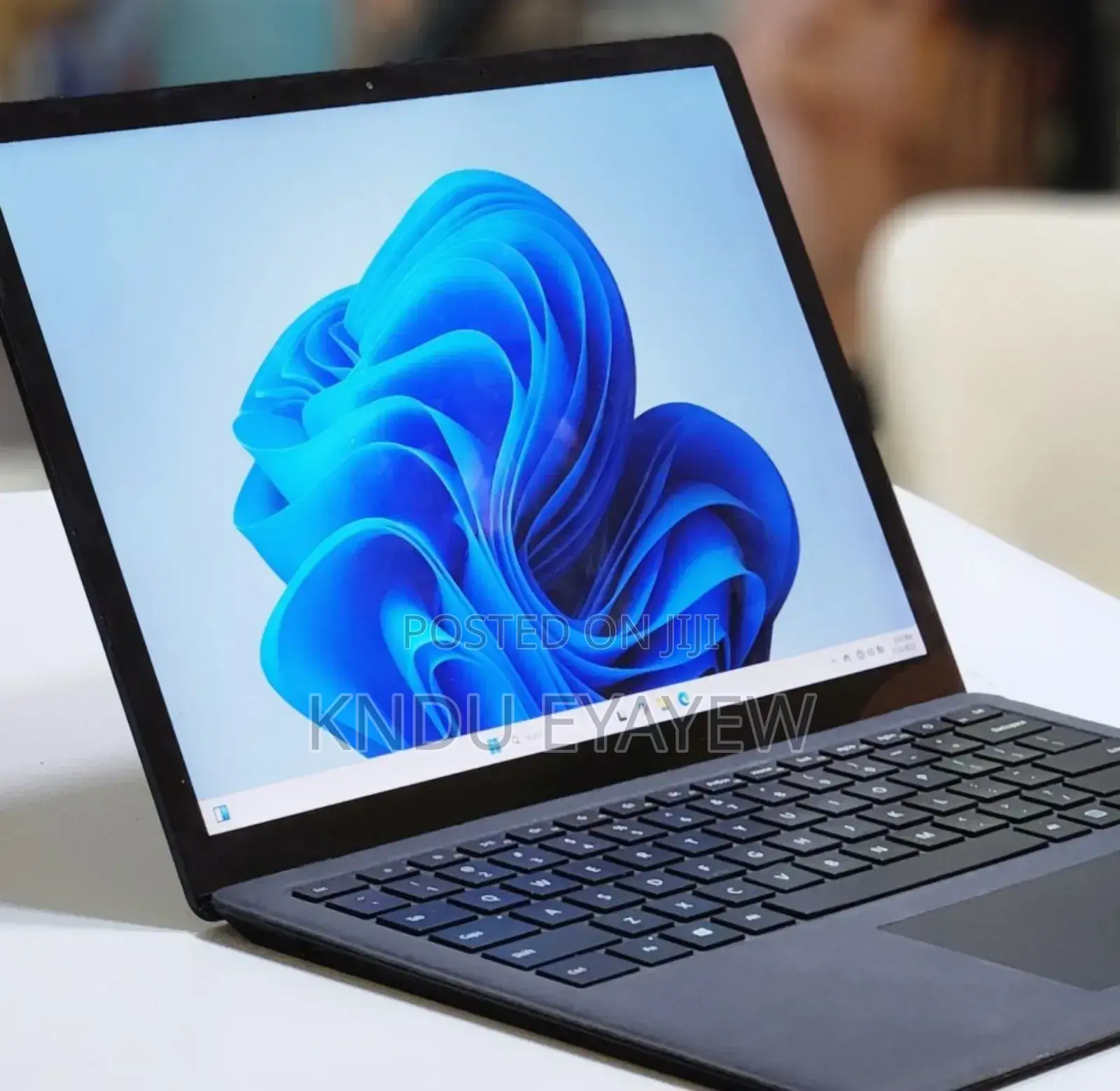 New Laptop Microsoft Surface 16GB Intel Core I7 SSD 512GB