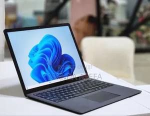 New Laptop Microsoft Surface 16GB Intel Core I7 SSD 512GB