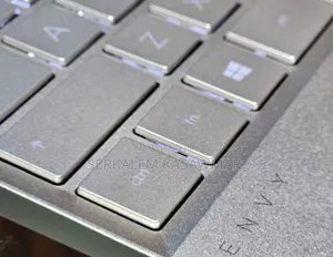 New Laptop HP Envy 14 8GB Intel Core I5 SSD 512GB