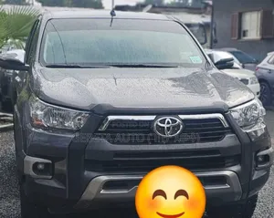 Toyota Hilux 2021 Silver