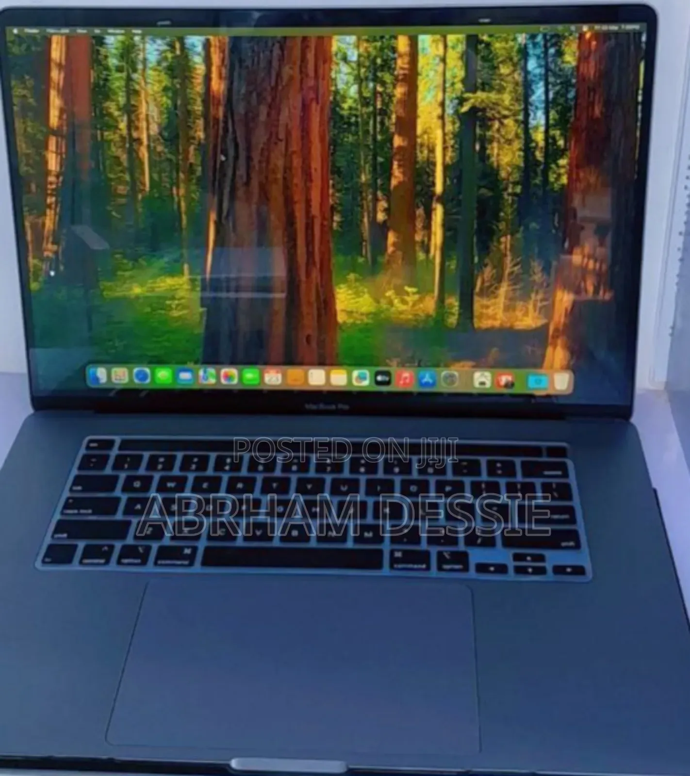 New Laptop Apple MacBook Pro 2019 16GB Intel Core I9 SSD 512GB