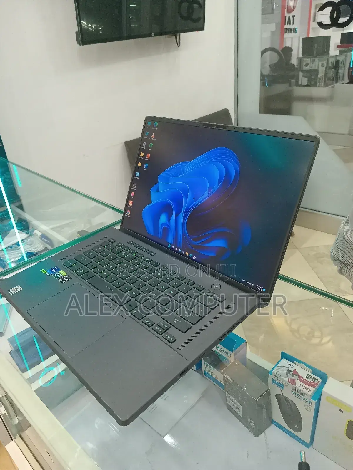 New Laptop Asus ROG Zephyrus G15 GA503QR 16GB Intel Core I9 SSD 1T