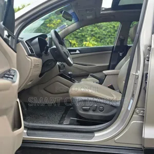 Hyundai Tucson 2020 Gold