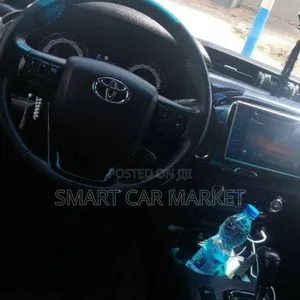 Toyota Hilux 2017 Silver