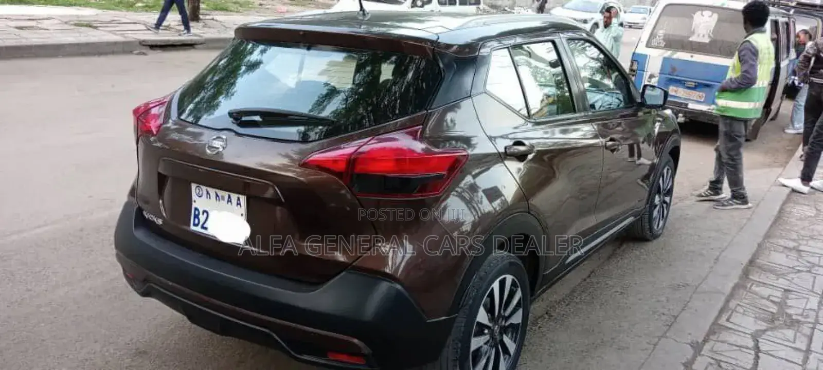 Nissan Kicks 2017 Brown