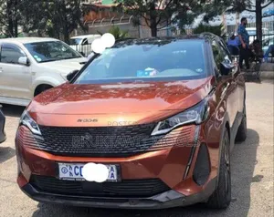 Photo - Peugeot 5008 2022 Burgundy