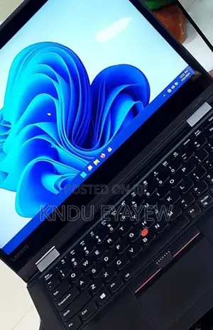 Photo - New Laptop Lenovo ThinkPad Yoga 16GB Intel Core I5 SSD 512GB