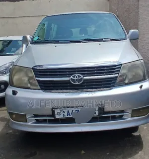 Photo - Toyota HiAce 2010 Silver