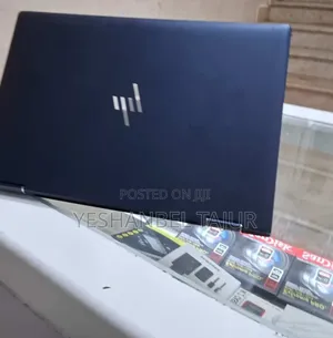 New Laptop HP Dragonfly G1 8GB Intel Core I7 SSD 512GB