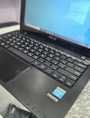 New Laptop Asus 1015E 2GB Intel Celeron HDD 320GB