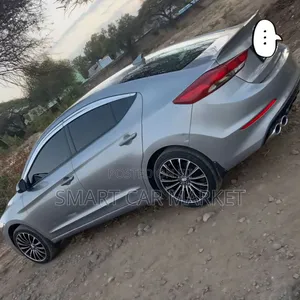 Photo - Hyundai Avante 2017 Gray