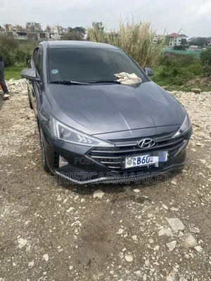 Photo - Hyundai Avante 2019 Gray