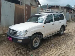 Toyota Land Cruiser 2003 White