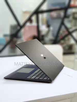 New Laptop Microsoft Surface 16GB Intel Core I7 SSD 512GB