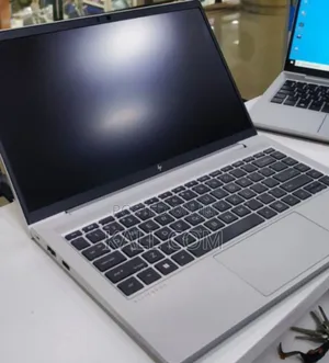 Photo - New Laptop HP EliteBook 840 16GB Intel Core I5 SSD 256GB
