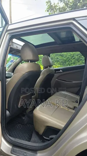 Hyundai Tucson 2020 Gold