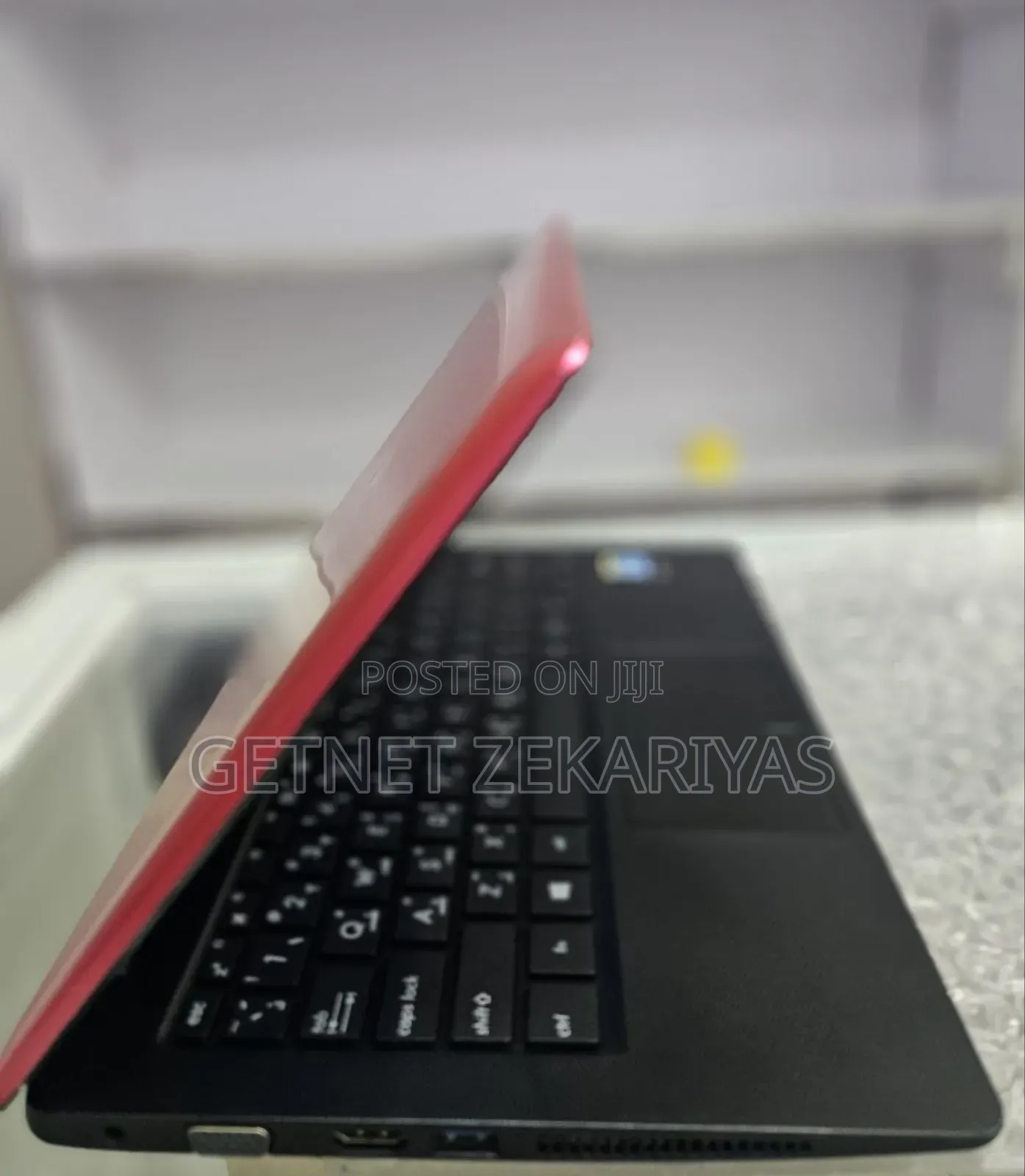 New Laptop Asus 2GB Intel Pentium SSD 320GB