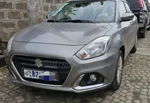 Photo - Suzuki Dzire 2020 Gray
