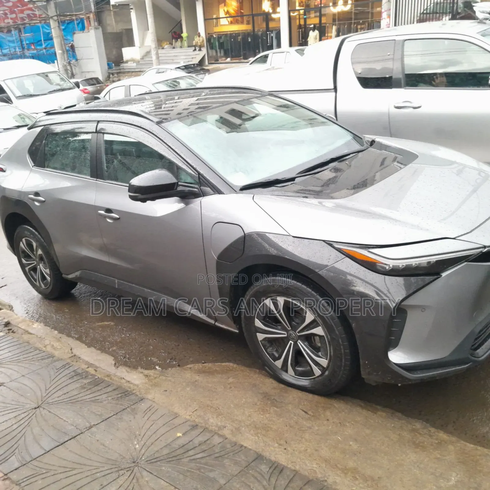 Toyota bZ4X 71.4 kWh AWD 2022 Gray