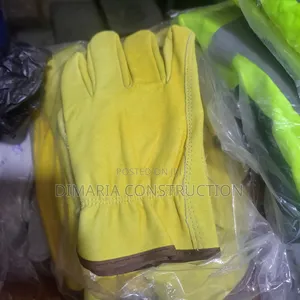 ቢጫ ቆዳ ጓንት(Leather Yellow Glove)