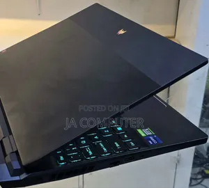 New Laptop Acer Predator Helios 300 16GB Intel Core I9 SSD 1T