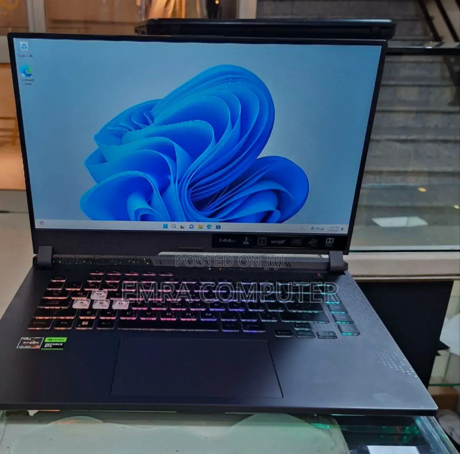 New Laptop Asus ROG Strix G15 16GB AMD Ryzen 7 SSD 1T