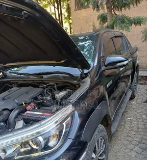 Toyota Hilux 2017 Matt Black